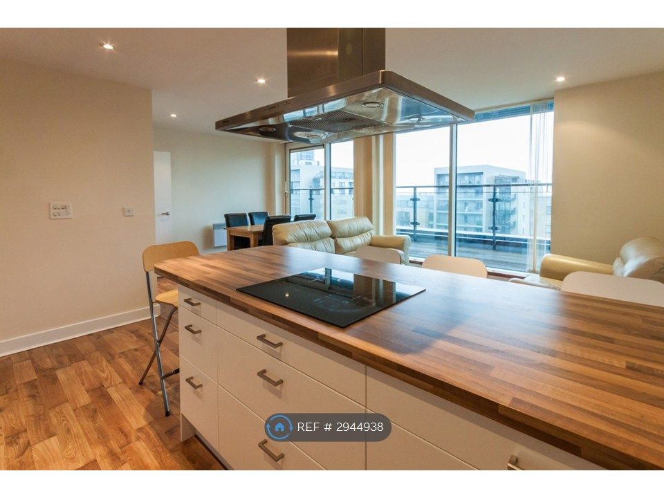 Property photo 3 of 20 Open Plan Kitchen