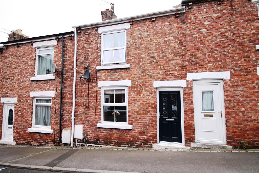 Property photo 1 of 6