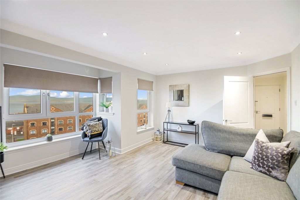 Property photo 2 of 22 Picture No. 06