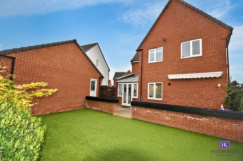 Property photo 2 of 3