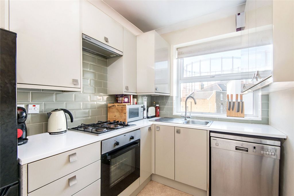 Property photo 3 of 17 Picture No. 03