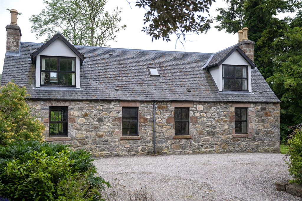 Property photo 1 of 24 Front.Jpg