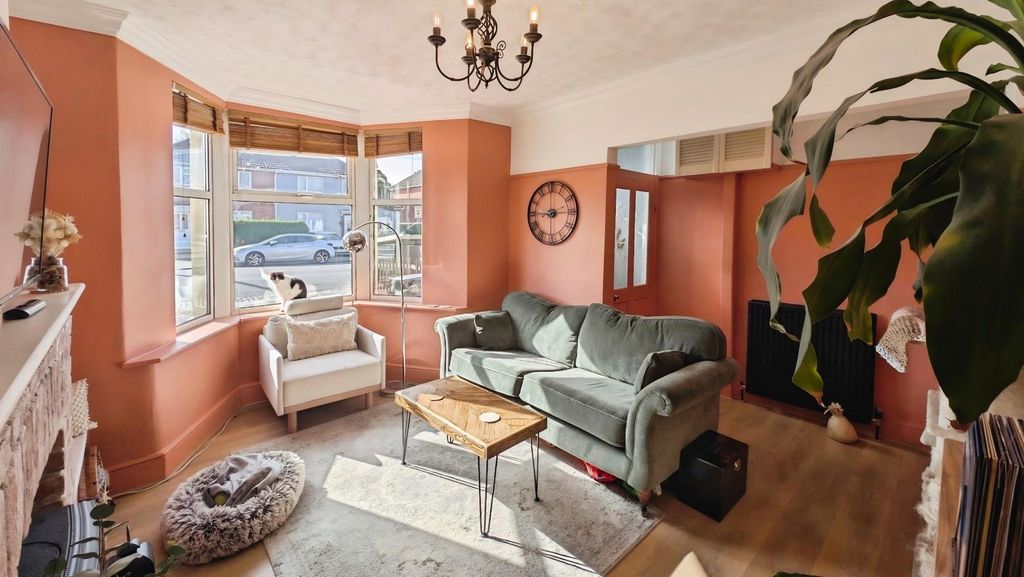 Property photo 2 of 28 Acc0744A-Pxl_20260408_091537717.Jpg