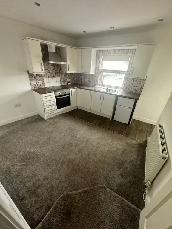 Property photo 1 of 3