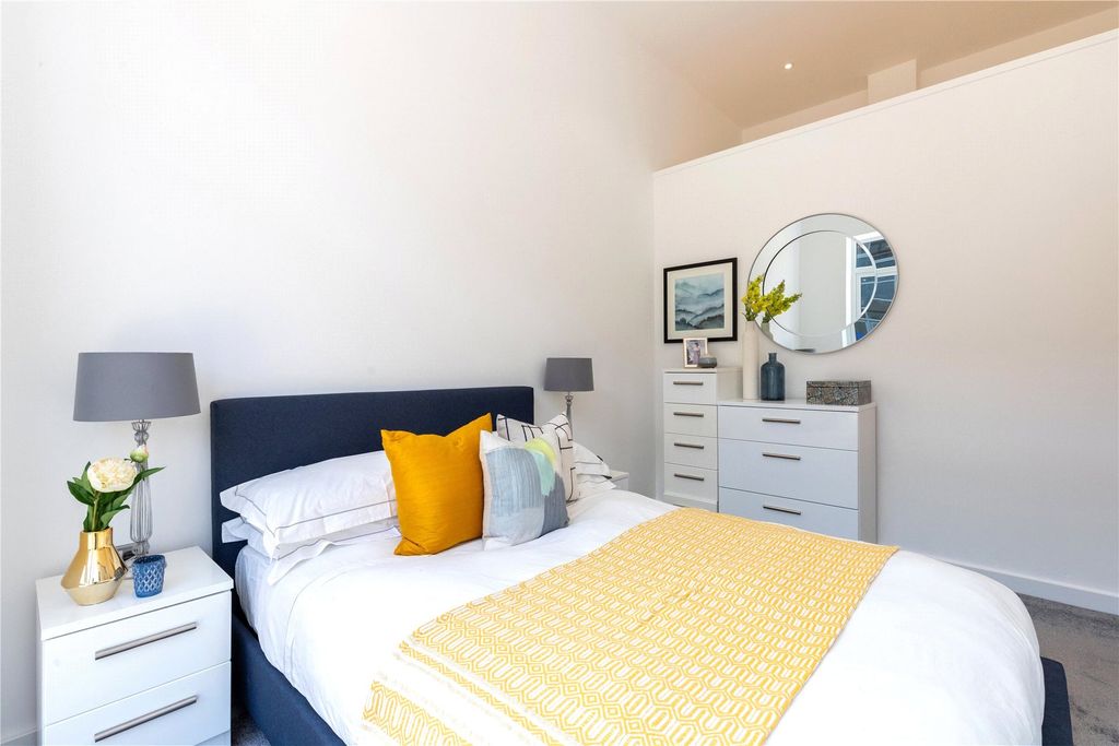 Property photo 3 of 6 Picture No. 04