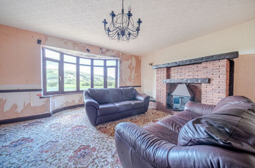 Property photo 2 of 22 1347274-16-68B6E3...