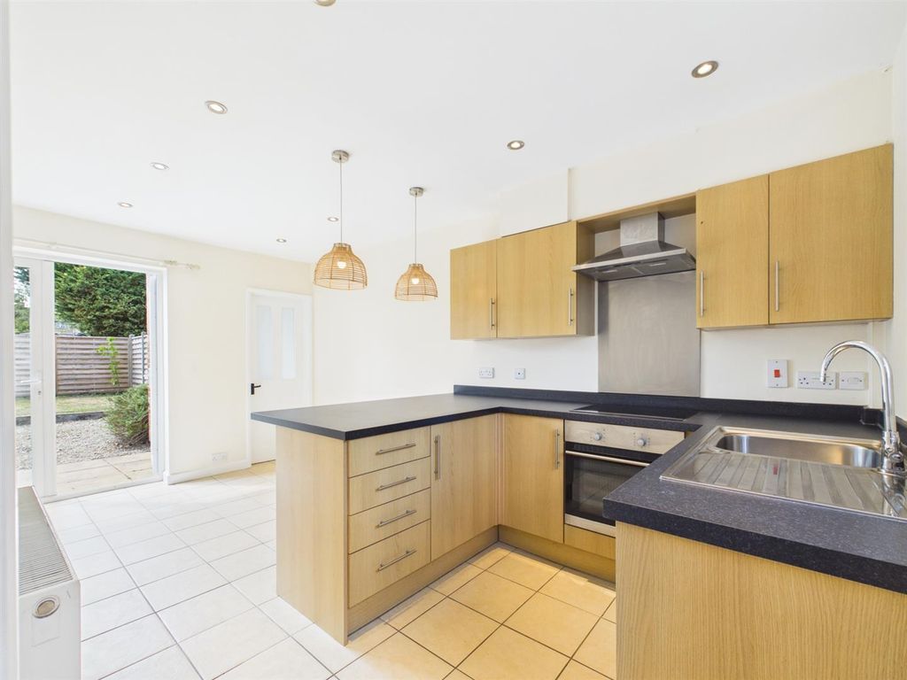 Property photo 2 of 11 Kitchen/Diner