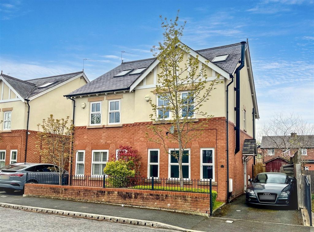 Property photo 1 of 34 Main Photo