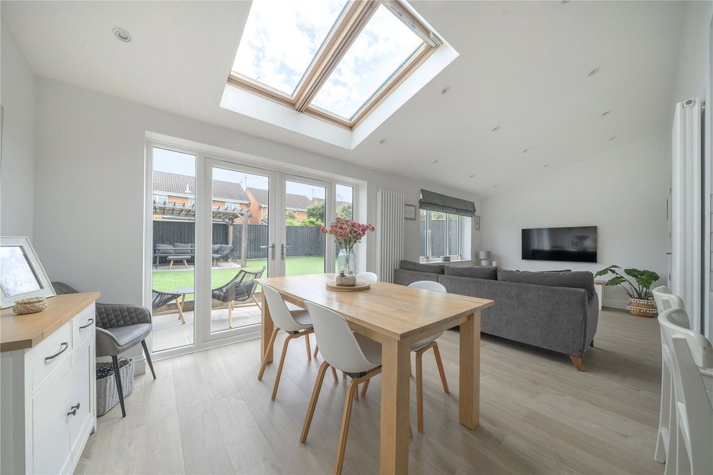 Property photo 3 of 16 Picture No. 05