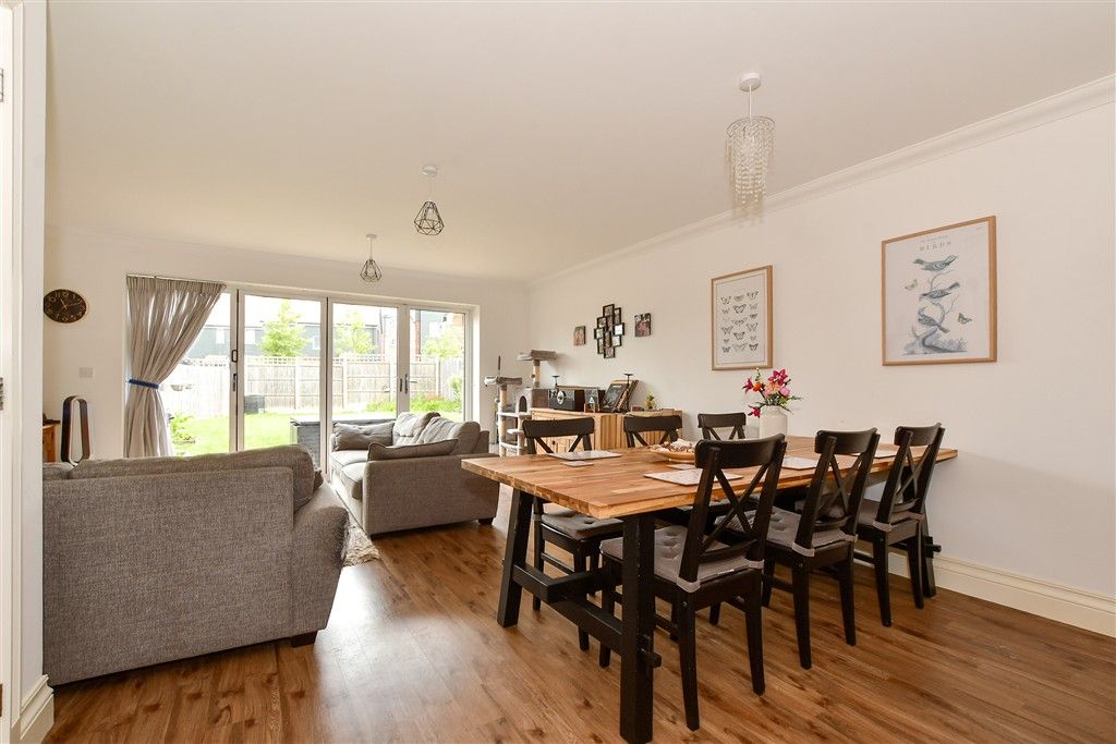 Property photo 2 of 10 Lounge/Dining Room