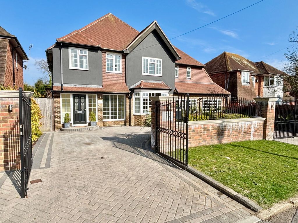 Property photo 1 of 33