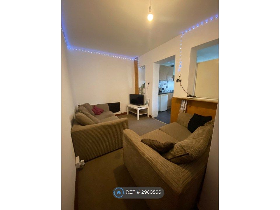 Property photo 3 of 12 Living Room