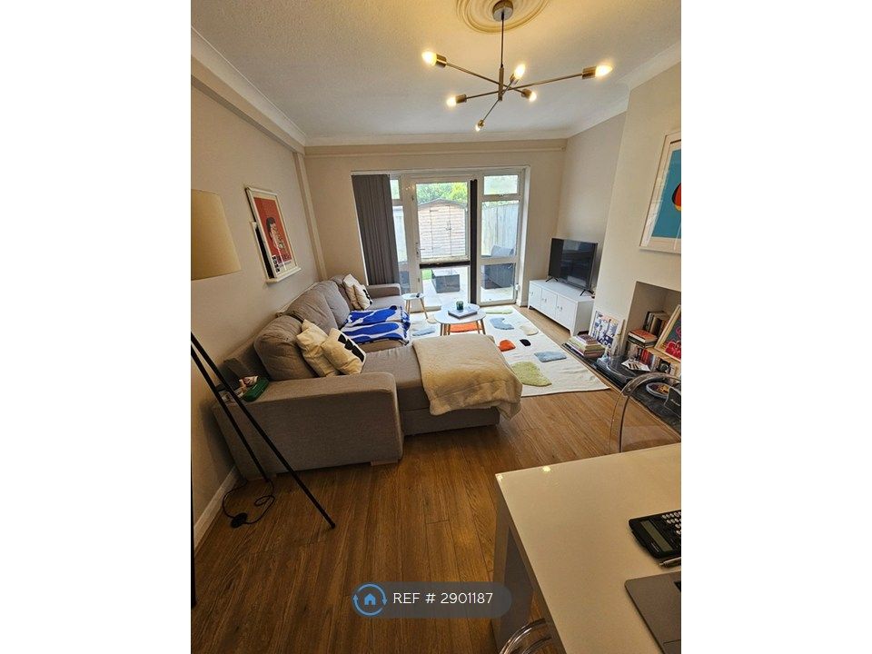 Property photo 2 of 13