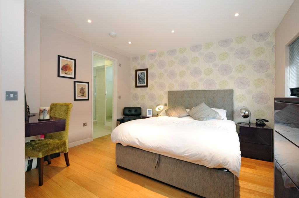 Property photo 3 of 11 Picture No. 17