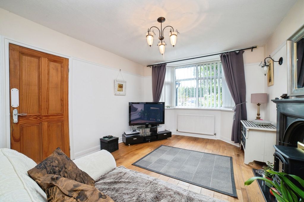 Property photo 3 of 20 Pbox-Img.Jpg