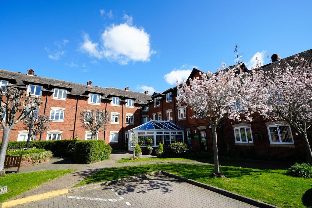 Property photo 1 of 10