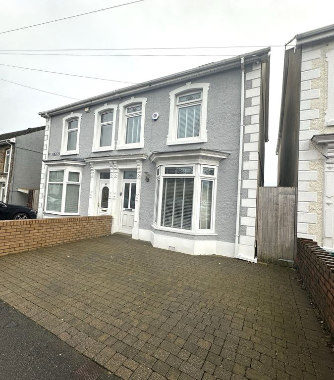 Property photo 1 of 28