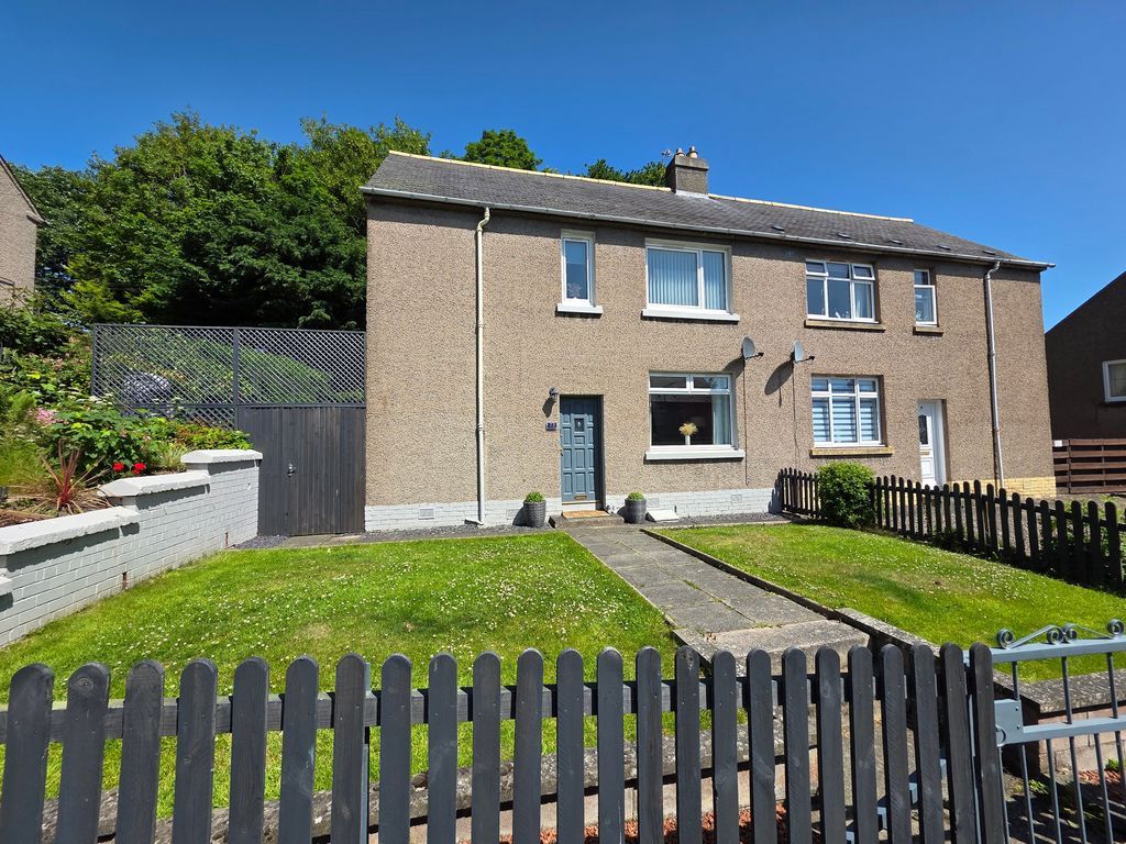 Property photo 1 of 25 73 Balmoral Road, Galashiels