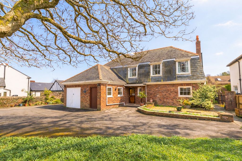 Property photo 1 of 28