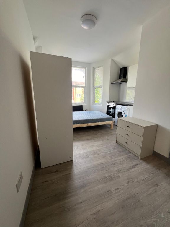 Property photo 1 of 4