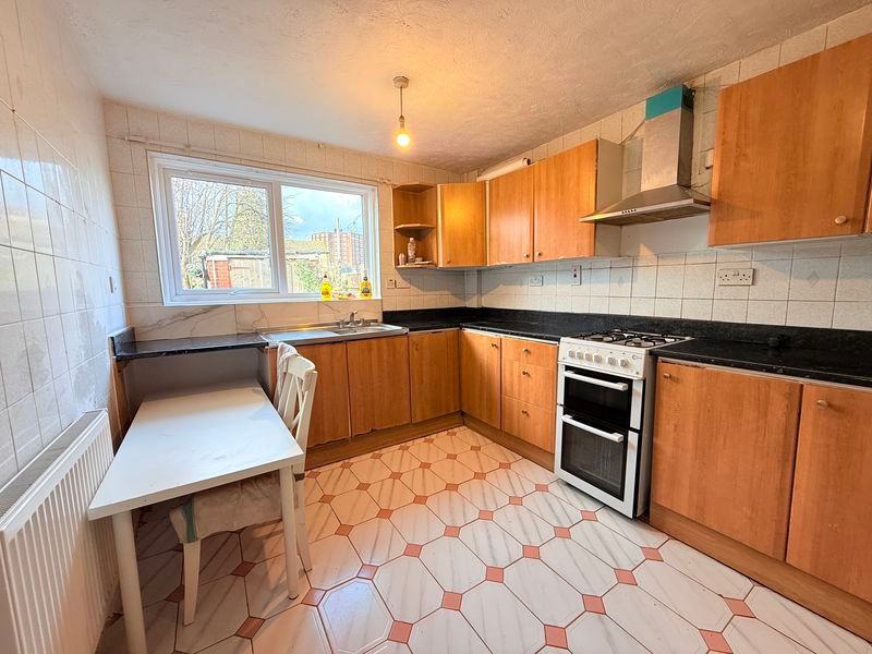 Property photo 3 of 10 Photo 3