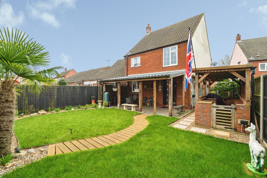 Property photo 2 of 15