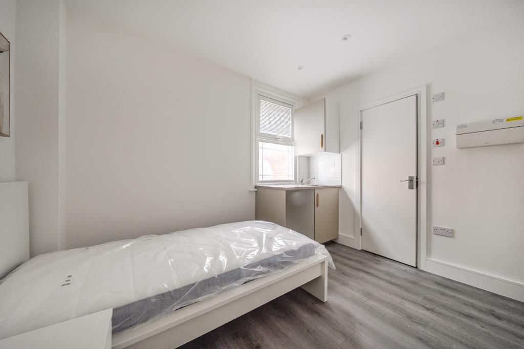 Property photo 1 of 6 1