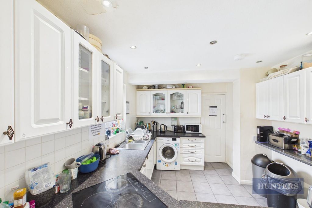Property photo 3 of 9 Fdf04E2716F04Ad1Af61d4532A6B21c9_100_Cam05152G0-Pr