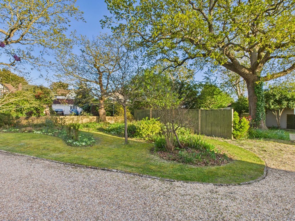 Property photo 2 of 29