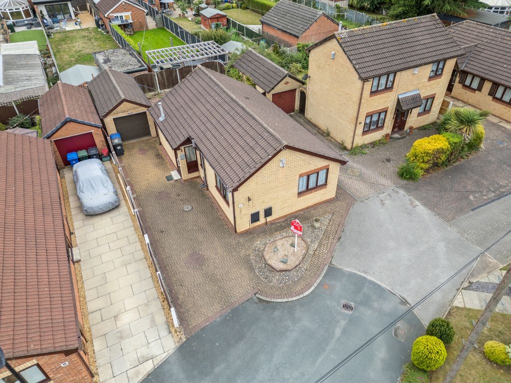 Property photo 2 of 16 4346032
