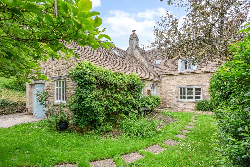 Property photo 2 of 11 Ivy Cottage