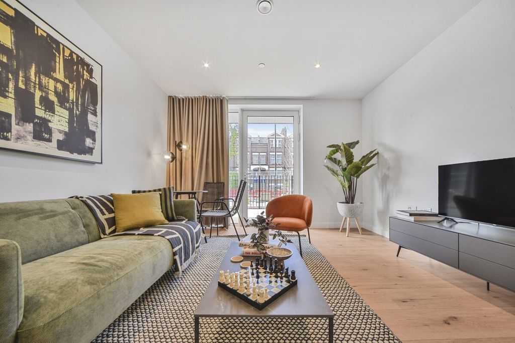 Property photo 2 of 14 Dsc_8043_High