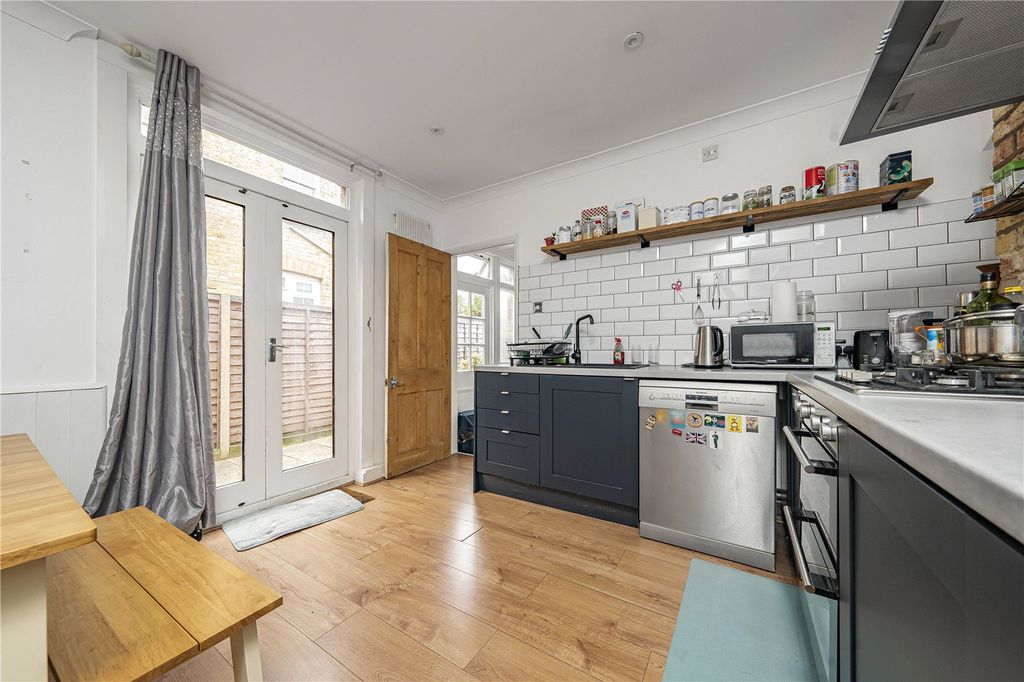 Property photo 3 of 11 Picture No. 05