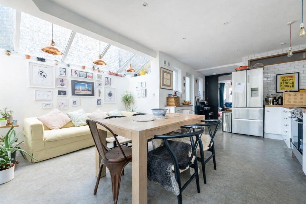 Property photo 3 of 32 Whatsapp Image 2026-03-11 At 10.19.17 (2).Jpeg