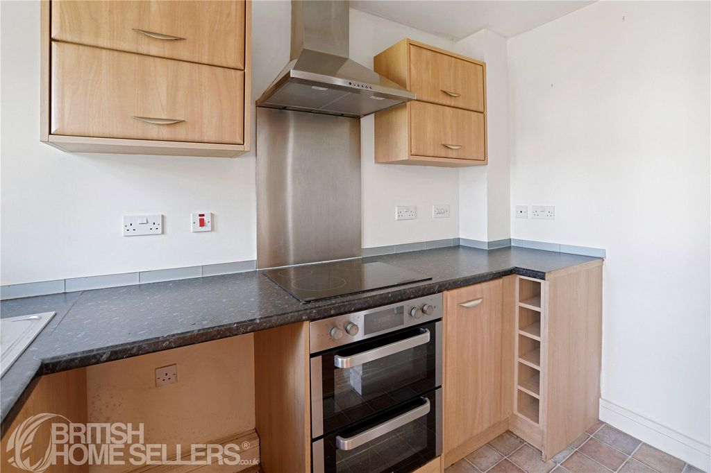 Property photo 3 of 16 Picture No. 05
