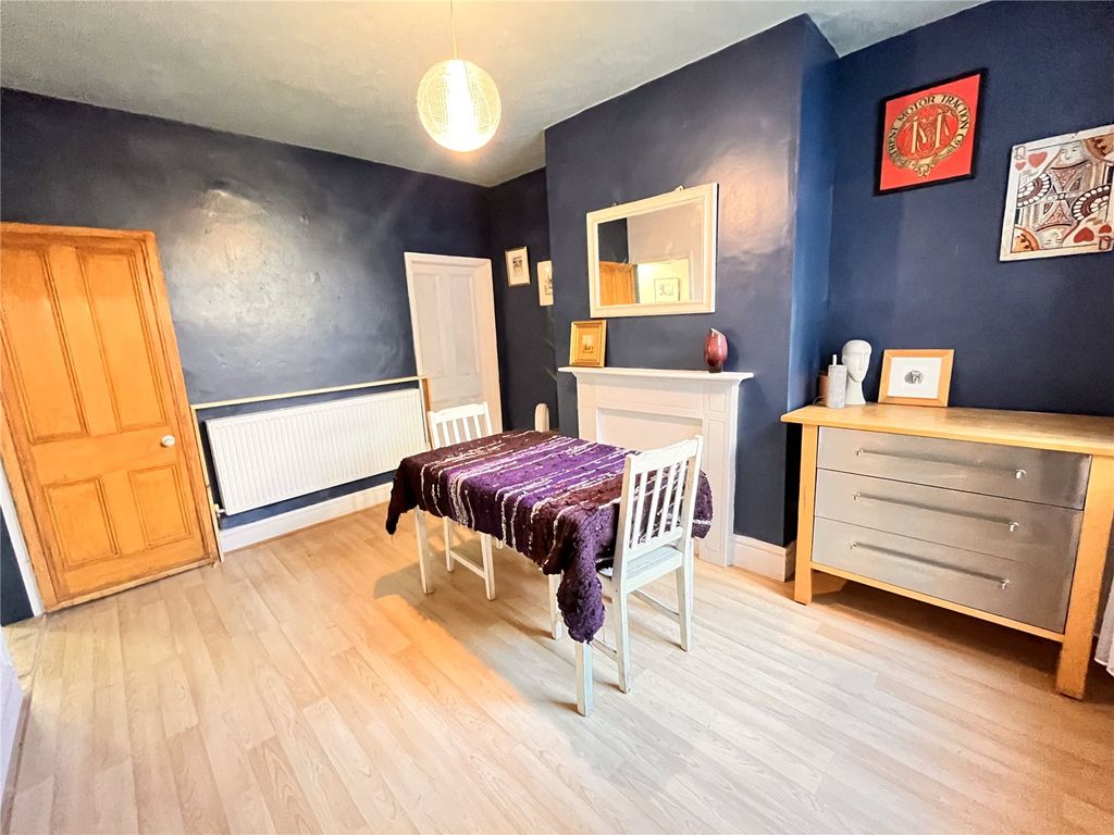 Property photo 3 of 19 Picture No. 06