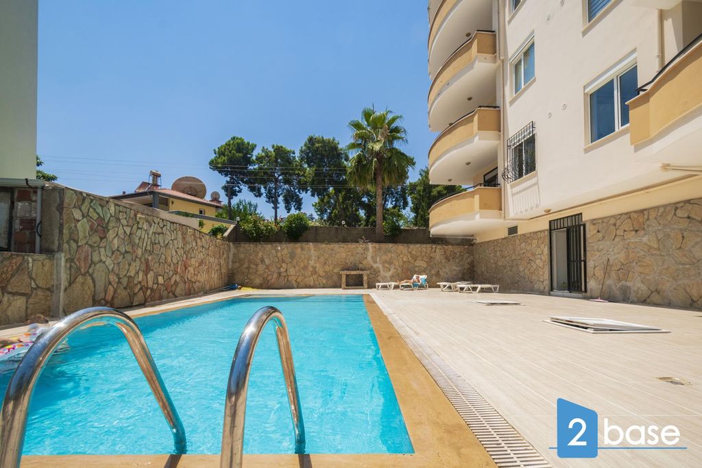 Property photo 3 of 34