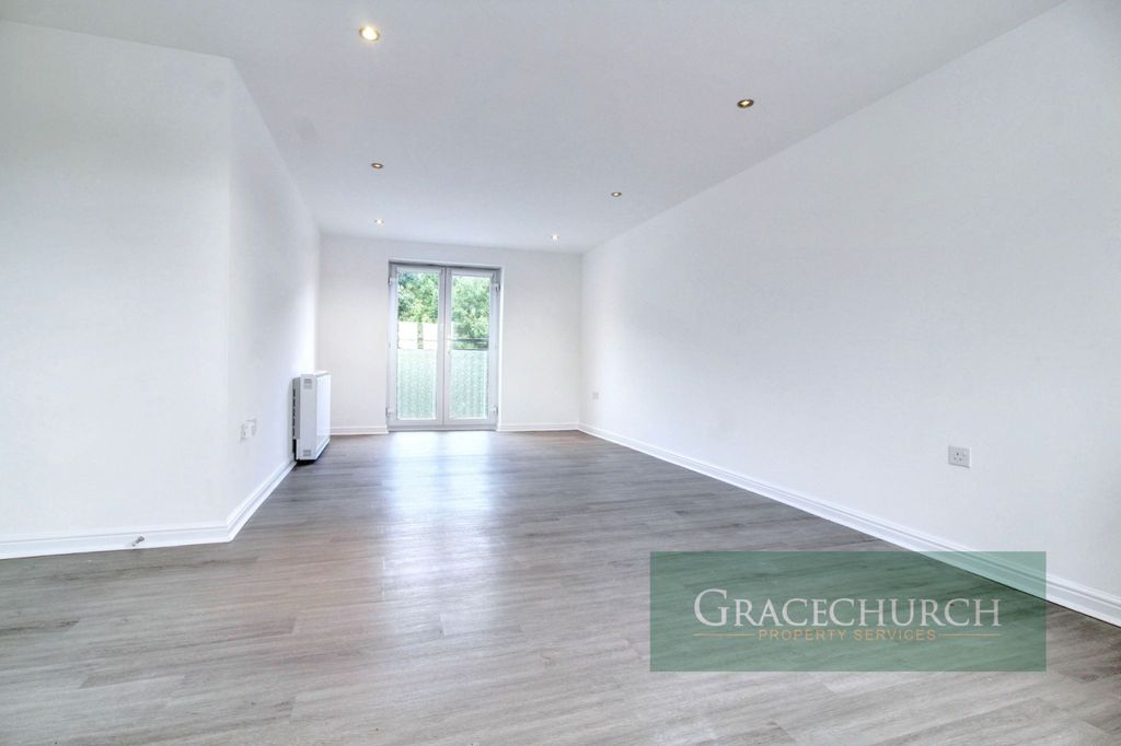 Property photo 2 of 12 Gallery