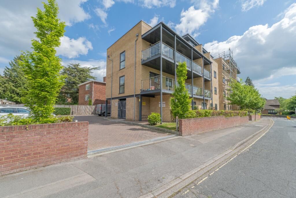 Property photo 1 of 11