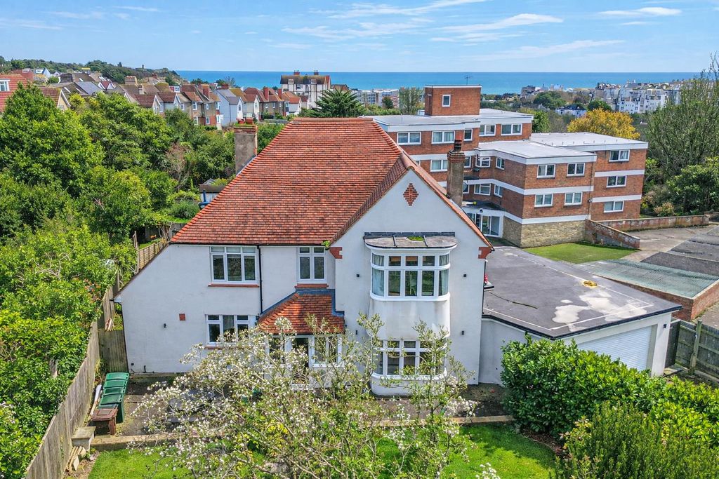 Property photo 1 of 45 59B535A8-d4Eb-42c8-A9Ef-51A12d4107ce.Png