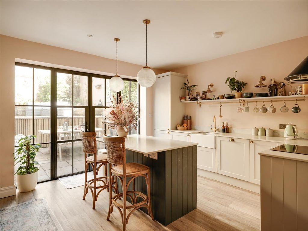 Property photo 3 of 34 29.Jpg