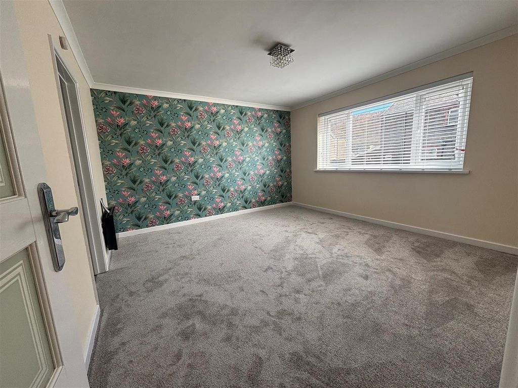 Property photo 2 of 15 15.Jpg