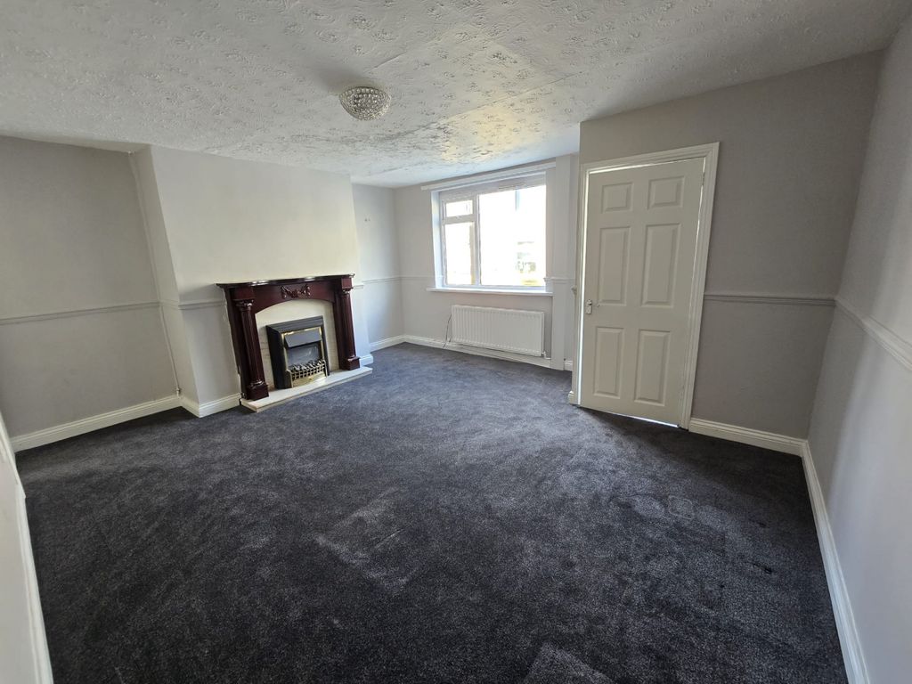 Property photo 2 of 9 Gallery