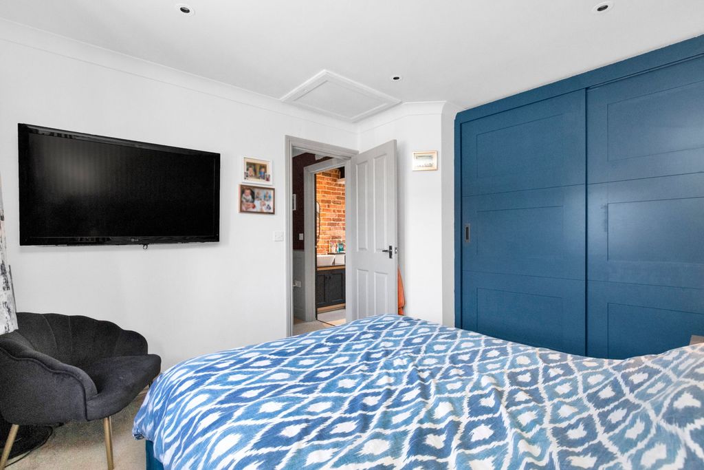 Additional image 19 of 3 bed detached house for saleAlma Road, Bordon GU35