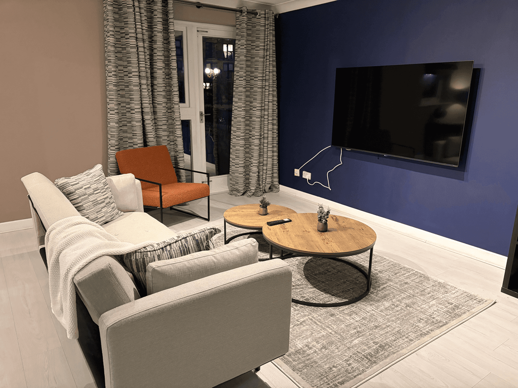 Property photo 3 of 28