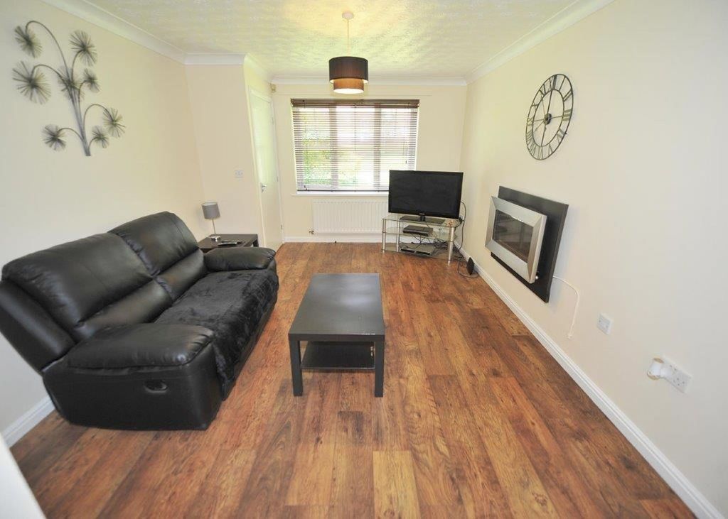 Property photo 3 of 25