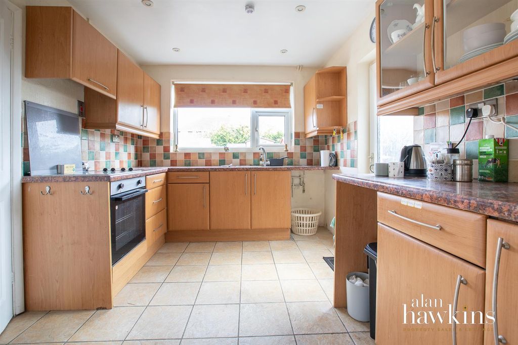 Property photo 2 of 11 3498-5.Jpg