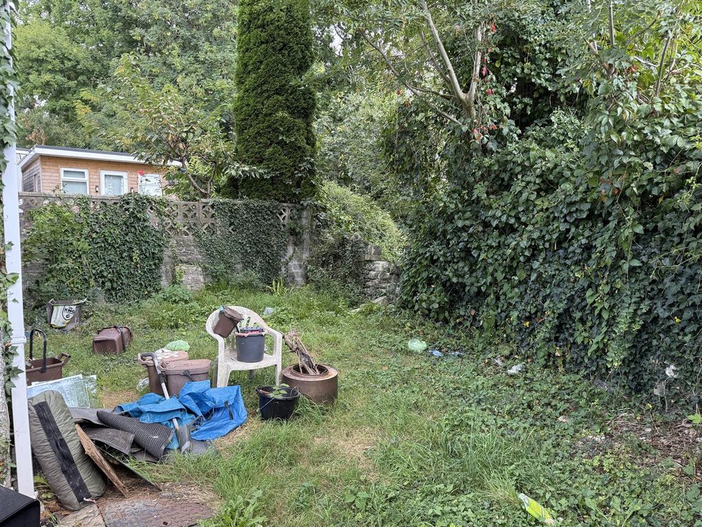 Property photo 2 of 7 Img_4149.Jpg