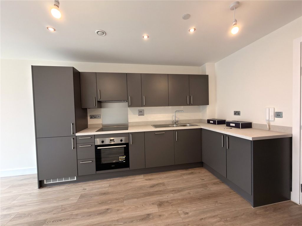 Property photo 3 of 9 Picture No. 06