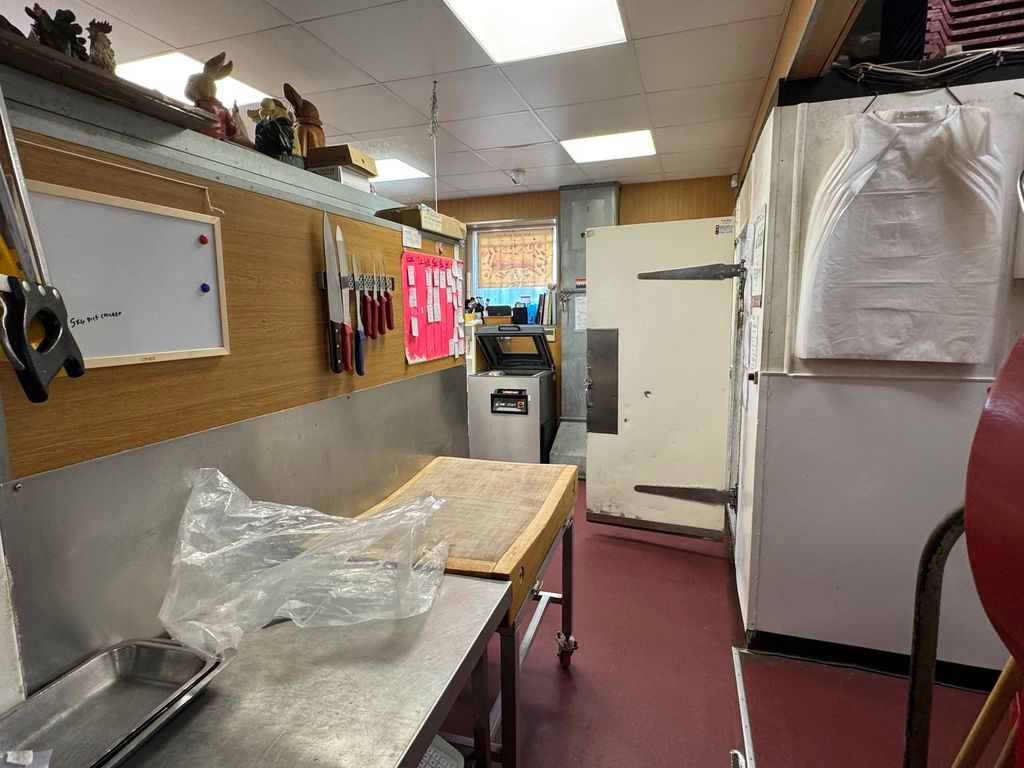 Property photo 3 of 7 Photo 2